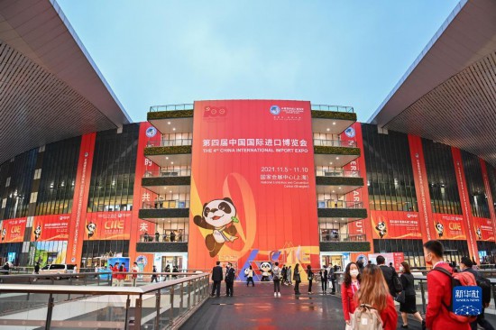 “全网最低价”，被谁操控？